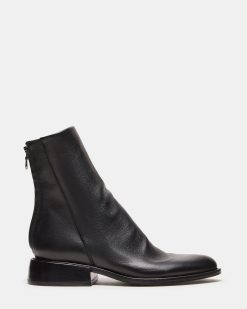 NEBULA BLACK LEATHER